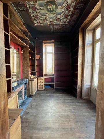 Château L Hermenault 15 pièce(s) 852 m2