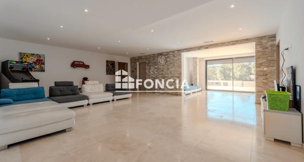 À vendre Maison 4 pièces 380 m² - Les Pennes-mirabeau 13170