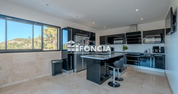 À vendre Maison 4 pièces 380 m² - Les Pennes-mirabeau 13170