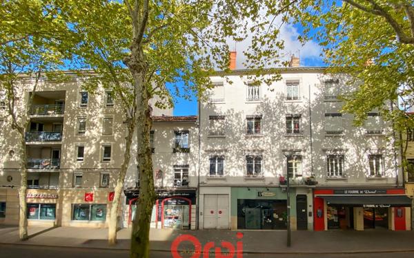 Appartement à vendre    4 pièces • 72 m2 Lyon 3