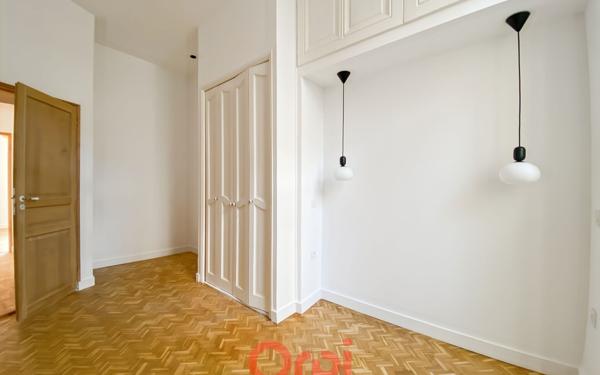 Appartement à vendre    4 pièces • 72 m2 Lyon 3
