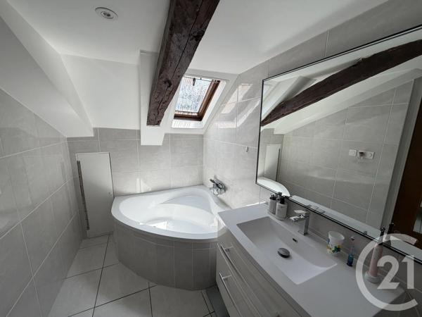 Appartement F3 Bis à vendre  4 pièces - 98,23 m 2   MILLAU  - 12