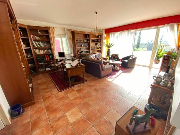 Maison à vendre    5 pièces •  La Ville-Dieu-du-Temple