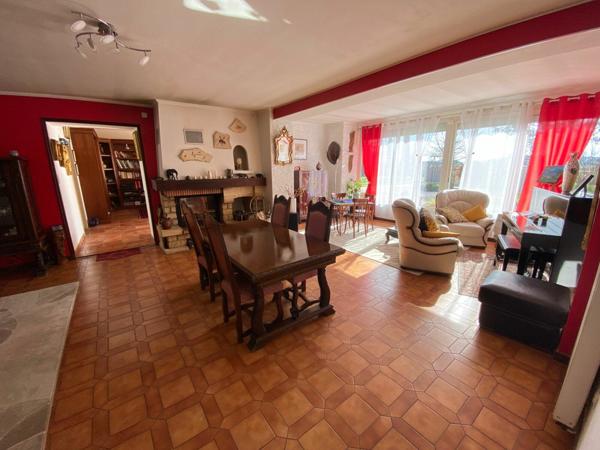 Maison à vendre    5 pièces •  La Ville-Dieu-du-Temple