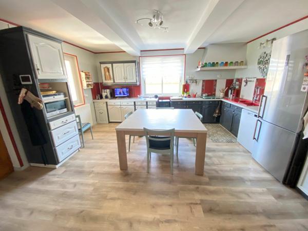 Maison à vendre    5 pièces •  La Ville-Dieu-du-Temple