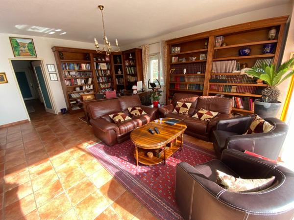 Maison à vendre    5 pièces •  La Ville-Dieu-du-Temple