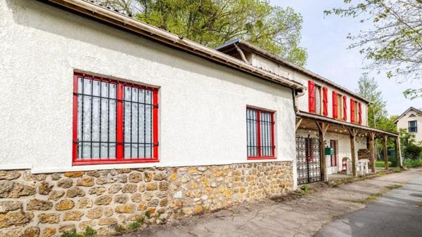 Maison individuelle 4 chambres avec jardin sur les quais de seine