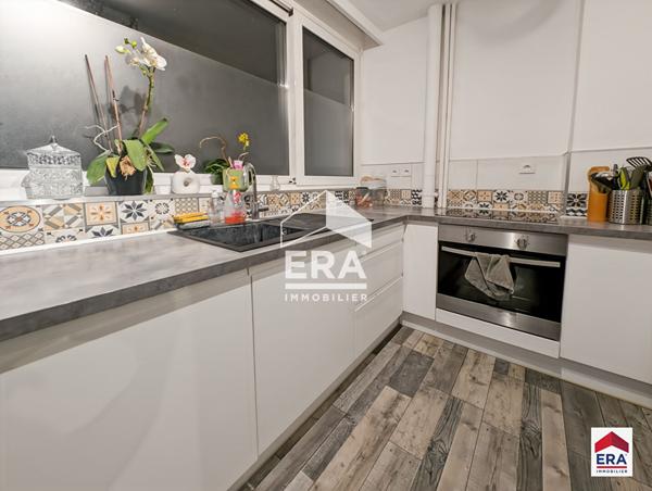 Appartement  T4 - 3 chambres - 78 m² - Balcon - Secteur Barbieux