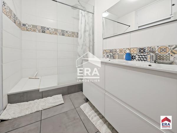 Appartement  T4 - 3 chambres - 78 m² - Balcon - Secteur Barbieux