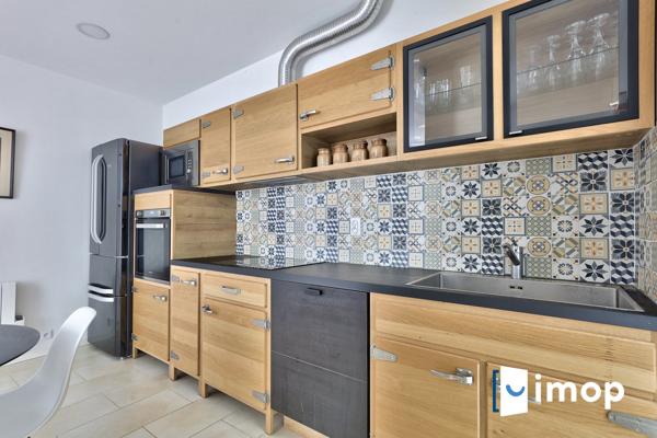 JOLIE 2/3 PIECES EN PARFAIT ETAT - RUE JEAN PIERRE TIMBAUD