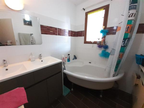 Pavillon 2009 sur grand terrain, 20' Nord Vendôme