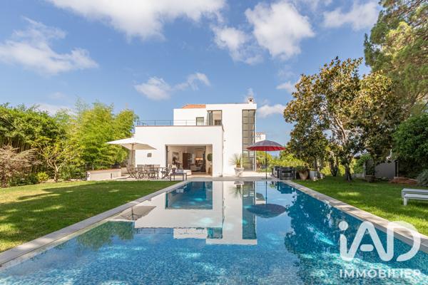 Maison à vendre 7 pièces 298,14 m² Antibes