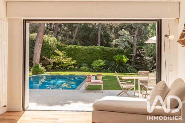 Maison à vendre 7 pièces 298,14 m² Antibes