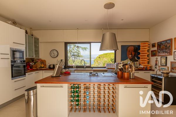 Maison à vendre 7 pièces 298,14 m² Antibes