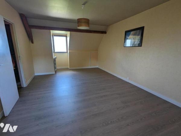 TOURLAVILLE - PAVILLON AVEC AUTONOMIE DE PLAIN PIED ET VUE MER