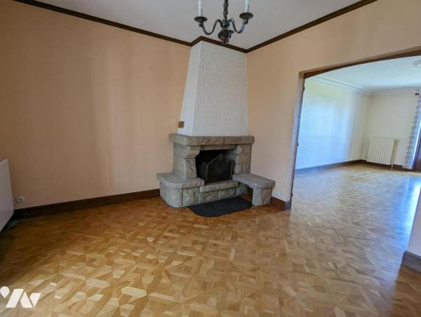 TOURLAVILLE - PAVILLON AVEC AUTONOMIE DE PLAIN PIED ET VUE MER