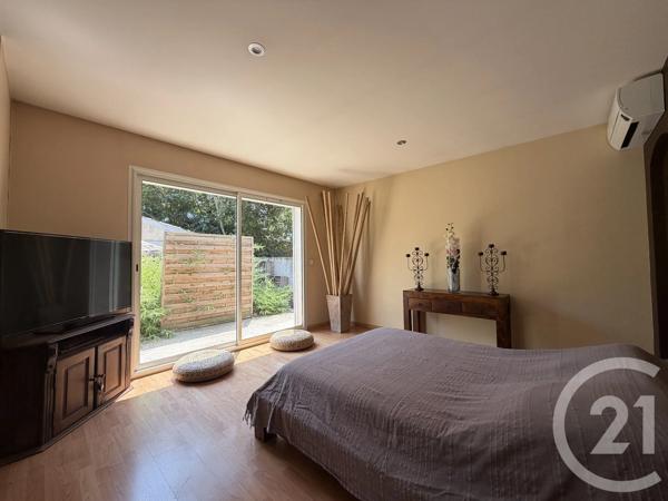 Maison à vendre  4 pièces - 164,79 m 2   AGDE  - 34