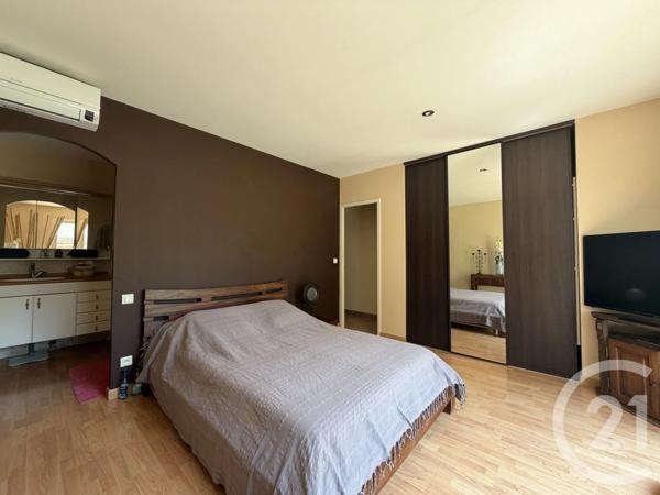 Maison à vendre  4 pièces - 164,79 m 2   AGDE  - 34
