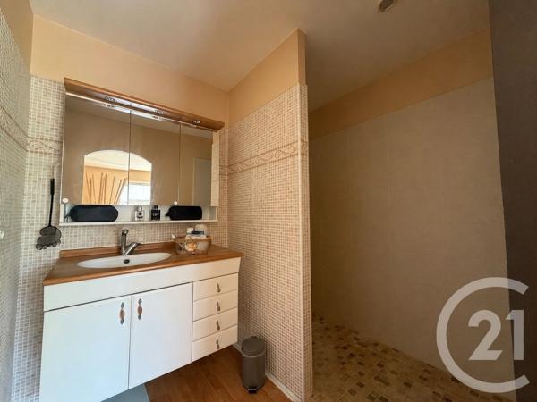 Maison à vendre  4 pièces - 164,79 m 2   AGDE  - 34