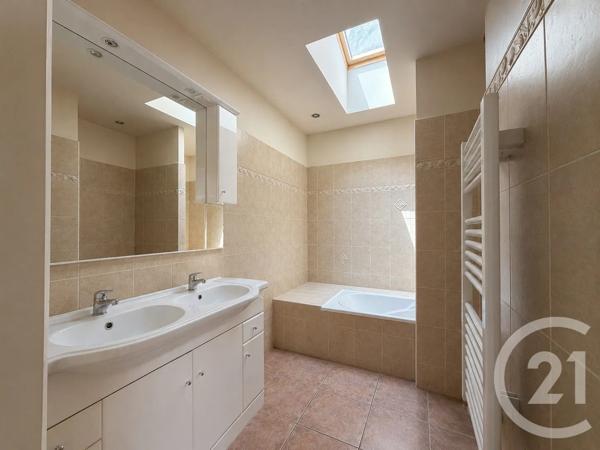Maison à vendre  4 pièces - 164,79 m 2   AGDE  - 34