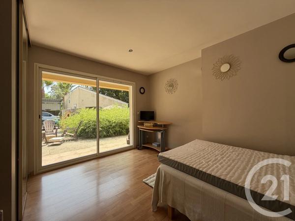 Maison à vendre  4 pièces - 164,79 m 2   AGDE  - 34