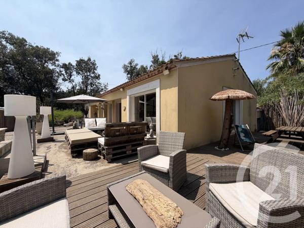 Maison à vendre  4 pièces - 164,79 m 2   AGDE  - 34