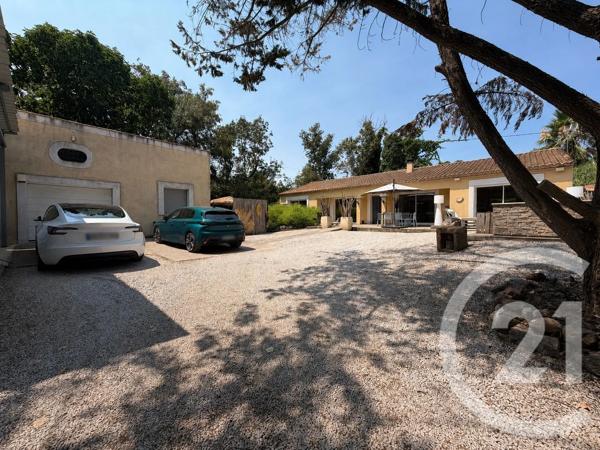 Maison à vendre  4 pièces - 164,79 m 2   AGDE  - 34