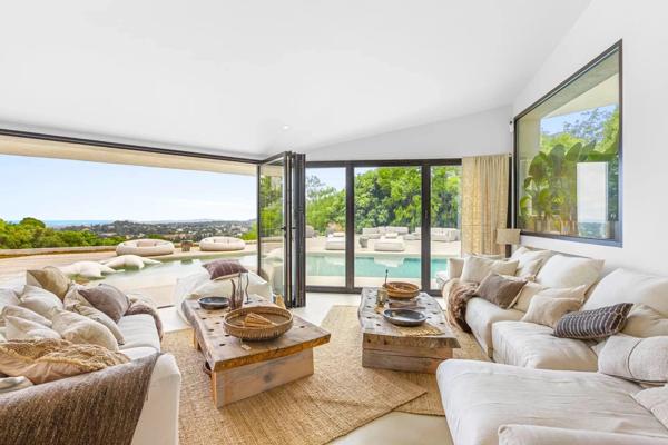 Villa contemporaine d'exception avec vue jusqu'a la mer!! '