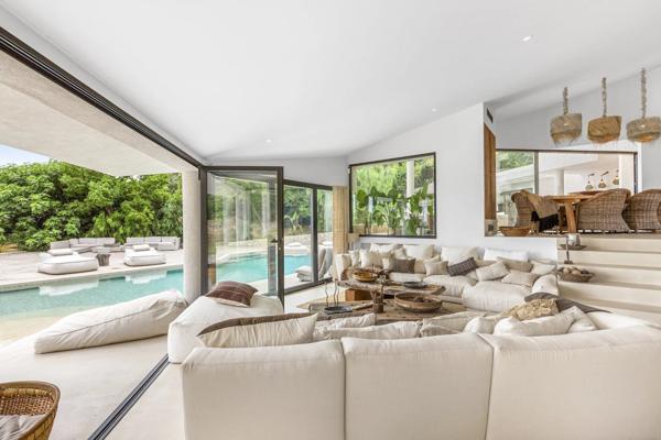 Villa contemporaine d'exception avec vue jusqu'a la mer!! '