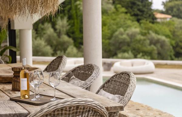 Villa contemporaine d'exception avec vue jusqu'a la mer!! '