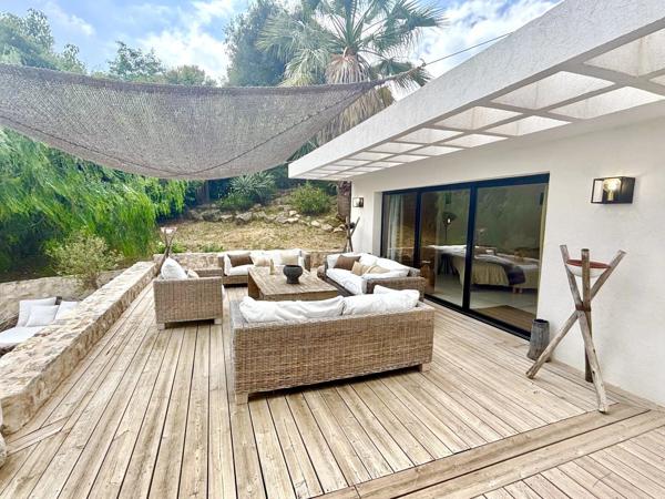 Villa contemporaine d'exception avec vue jusqu'a la mer!! '
