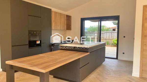 Maison de charme au calme quartier La Hume