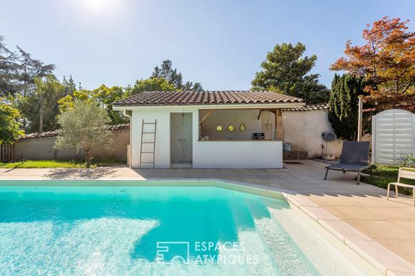Ancien corps de ferme rénové avec piscine et jardin