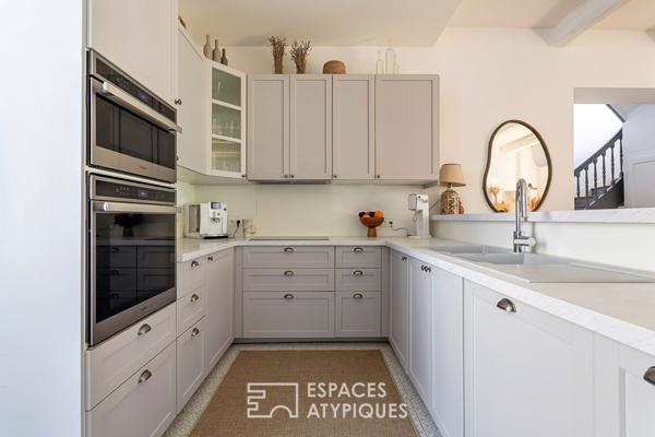 Ancien corps de ferme rénové avec piscine et jardin