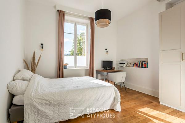 Ancien corps de ferme rénové avec piscine et jardin