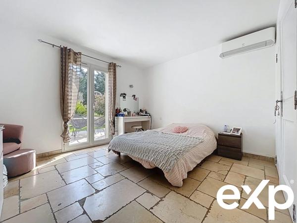 Magnifique Villa avec annexes et piscine