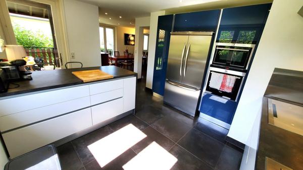 Grande maison au calme, bout d'impasse, grand terrain !