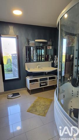 Maison à vendre 5 pièces 156 m² Beaufort-en-Anjou