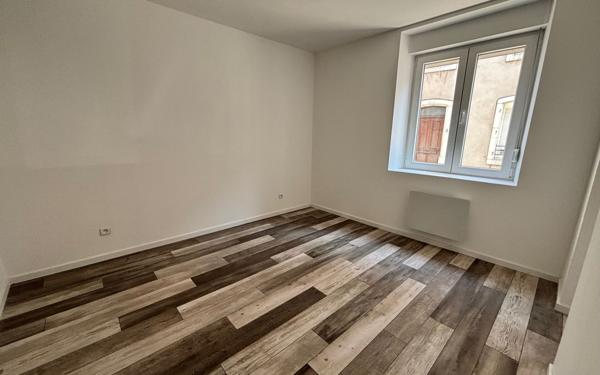Appartement à vendre    3 pièces • 44,32 m2 Pont-Saint-Vincent