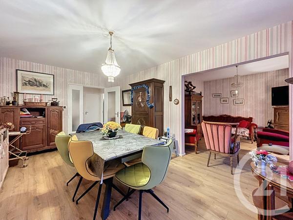 Appartement F4 à vendre  4 pièces - 85,79 m2 LURE - 70