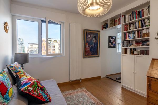 Lyon 2 - Confluence - Appartement de 123 m² au 5 ème étage avec deux terrasses - 3 Chambres