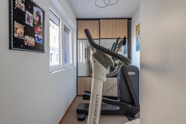 Lyon 2 - Confluence - Appartement de 123 m² au 5 ème étage avec deux terrasses - 3 Chambres