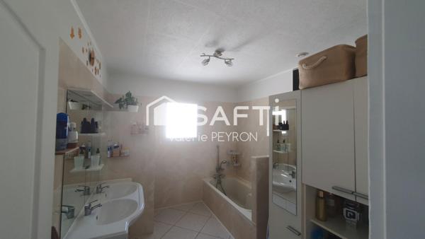 Rians - Maison à fort potentiel avec dépendance habitable, à découvrir sans tarder !