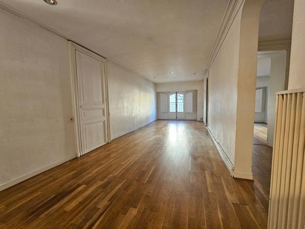 T2 avec fort potentiel au coeur de Nantes,  
Nantes 44000