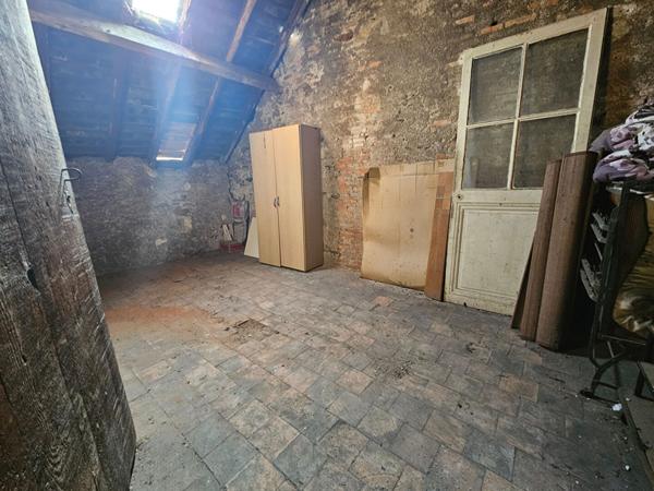 T2 avec fort potentiel au coeur de Nantes,  
Nantes 44000