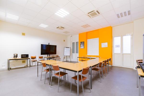 Murs 10 pièces 300 m2