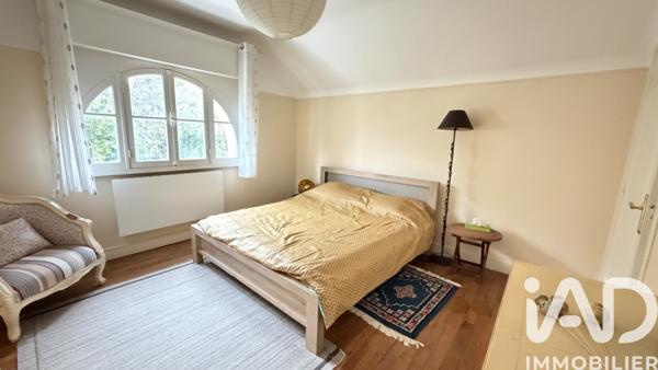 Maison à vendre 6 pièces 166 m² Vaux-le-Pénil