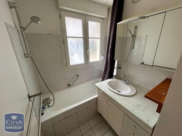 Appartement à louer 2 pièces 42.75m²