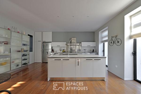 Maison de ville rénovée avec terrasses et garage, quartier Jean-Jaurès