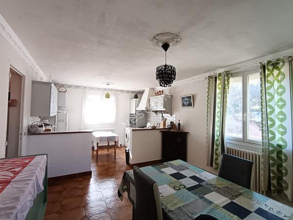 Maison T7 La Seyne Sur Mer de 150 m² sur 739 m² de terrain